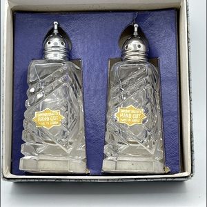 VINTAGE 🧂🧂1900s Hand Cut Crystal Salt 🧂 & Pepper shaker